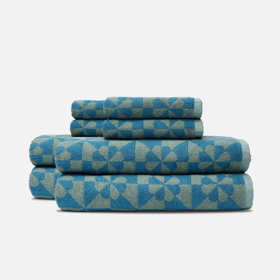 slowtide-bex-daydream-surf-shop-bath-towel-bundle-ensemble-4-serviettes-de-bain- image 1
