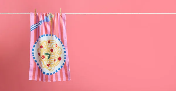 dock-bay-tea-towel-spaghetti-no-regretti-torchon-de-cuisine-l-ger-en-microfibre- image 1