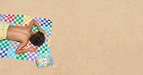 dock-bay-kids-beach-towel-check-me-out-serviette-de-plage-enfant-anti-sable-s-ch image 1