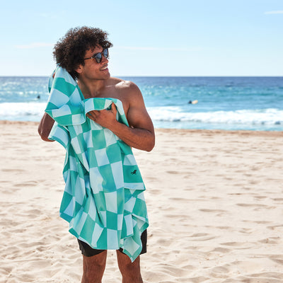 dock-bay-quick-dry-towel-check-mate-serviette-de-plage-dition-limit-e-s-chage-ra image 5