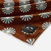 slowtide-sun-dazed-toast-beach-towel-serviette-de-plage-en-coton-motif-marguerit image 5