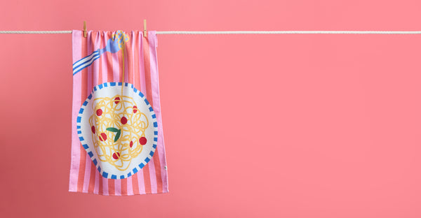dock-bay-tea-towel-spaghetti-no-regretti-torchon-de-cuisine-l-ger-en-microfibre- image 1